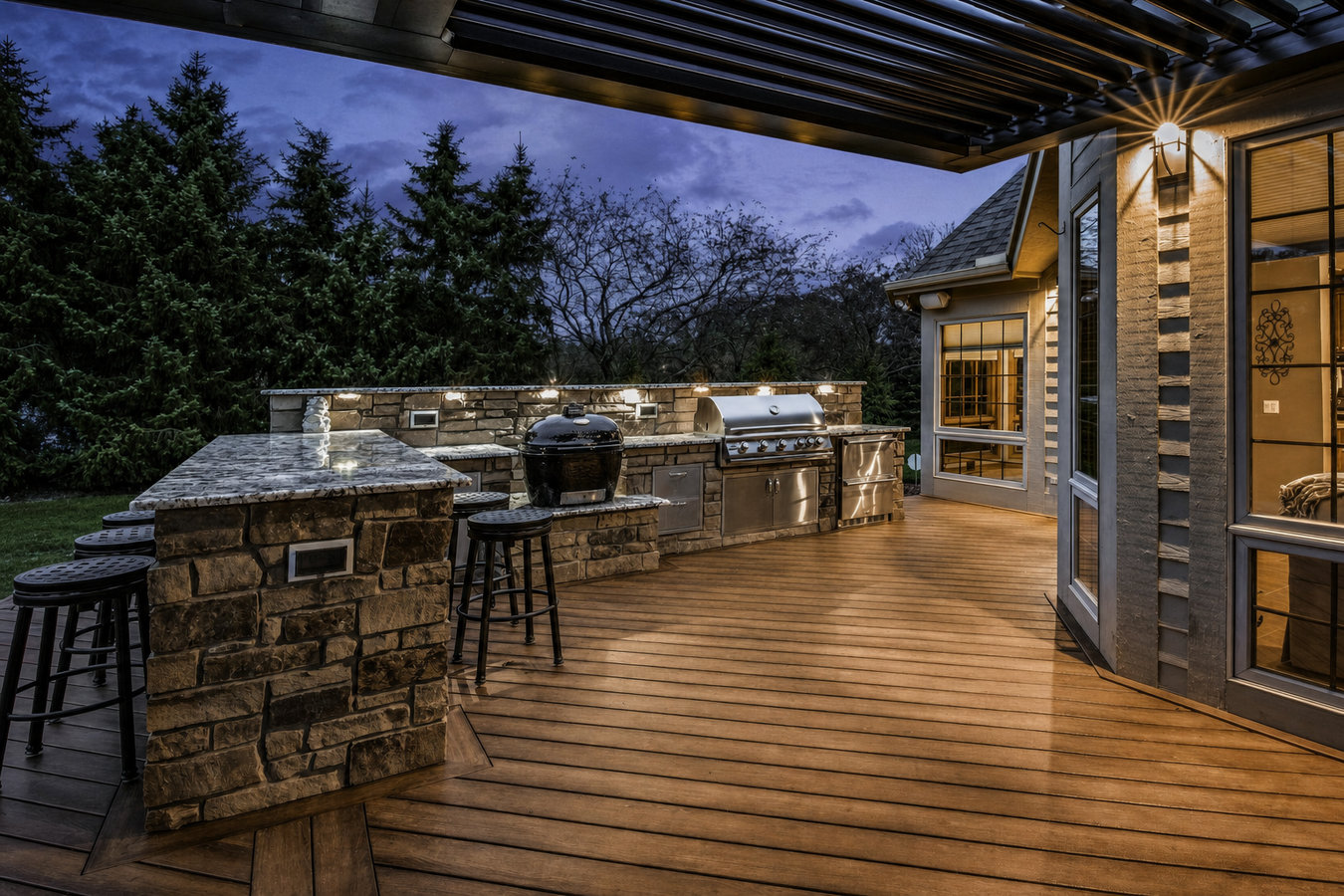 Outdoor kitchen decks